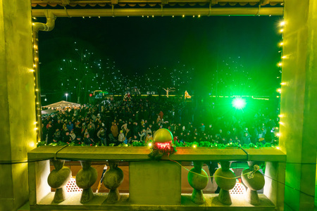 Ribnica zažarela v praznični podobi