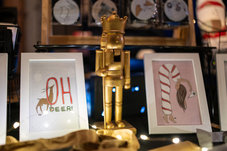 Ribnica zažarela v praznični podobi